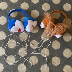 Adorable shark and lion head phones-great 4 tablet